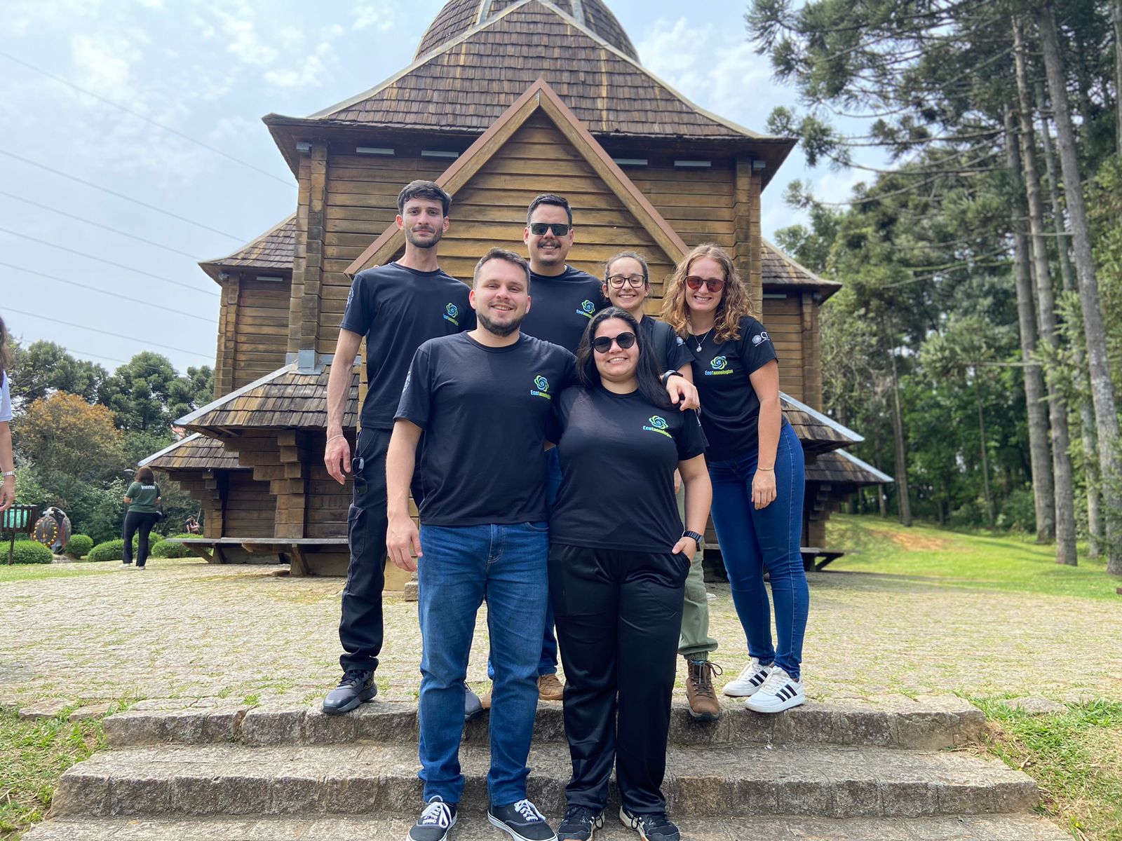 Integrantes do grupo em atividade de convivência